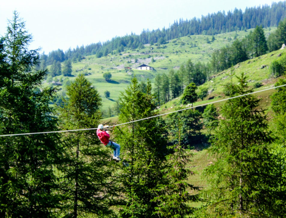 activite tyrolienne savoie