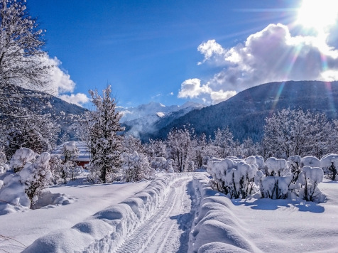 allee camping hiver savoie